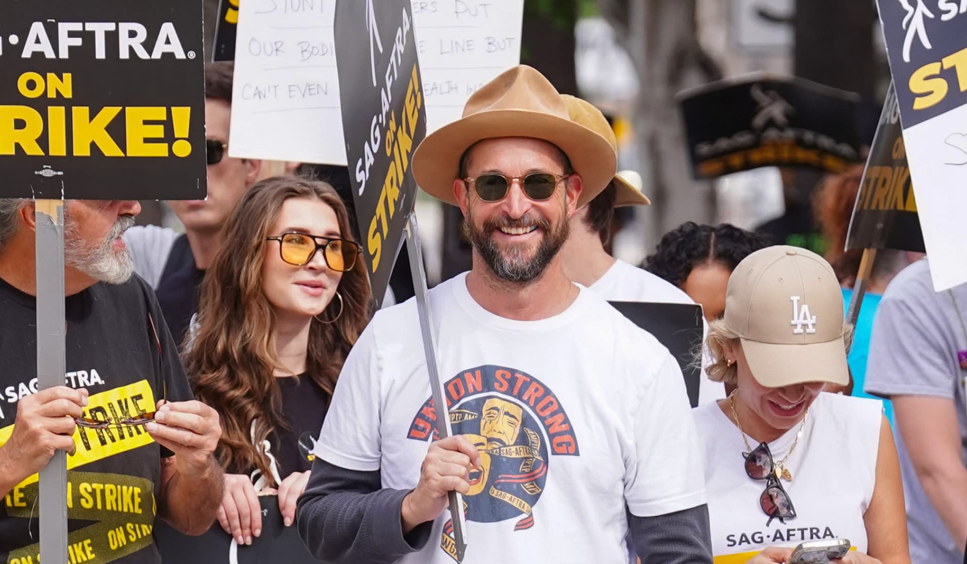 SAG strike Noah Wyle  