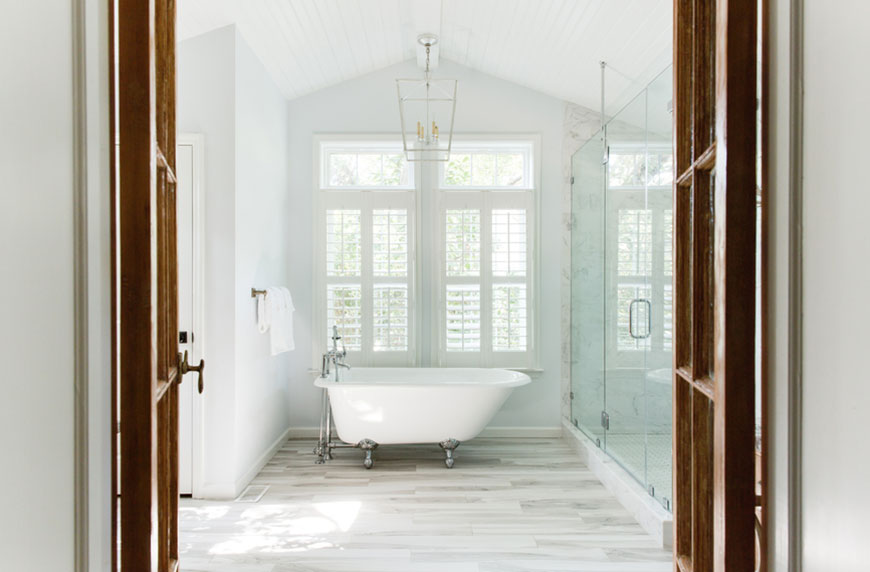 Featured image for 9 Chemist-Approved Ways To Eliminate Bathroom Odors—if You’re Desperate for a Quick Fix