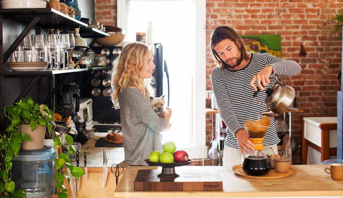 Featured image for 7 Signs Your Relationship Is Fizzling Out, and What to Do About It, According to Experts