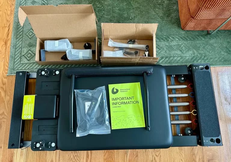 Metro IQ in box with assembly materials