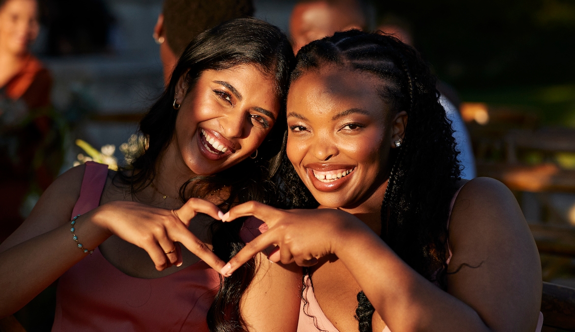 Featured image for 5 Science-Backed Tips for Being Single and Happy—Even if You *Really* Want a Partner