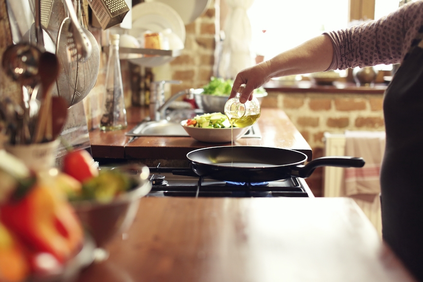 Featured image for A Registered Dietitian Weighs In On the Canola Oil vs. Olive Oil Debate