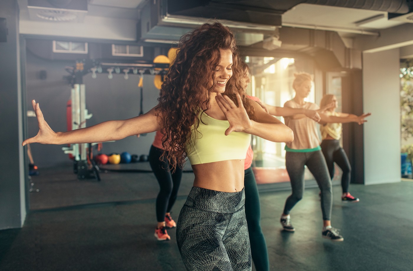 Featured image for The 'Figure 8 Workout' will fire up your abs without you even realizing it