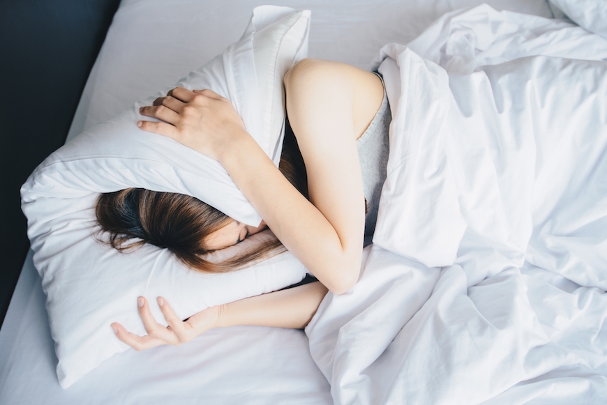 Featured image for A behavioral psychologist's top 5 motivating tips to get out of bed on hard mornings