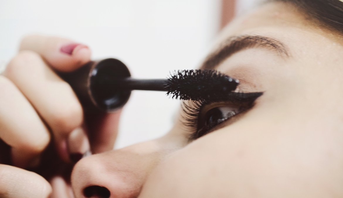 Featured image for I Tested the 20 Top-Selling Mascaras in the World—These Are the 10 Best