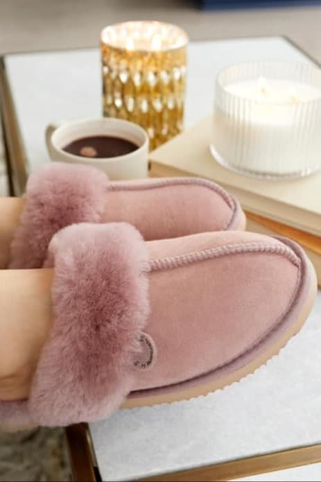 slippers