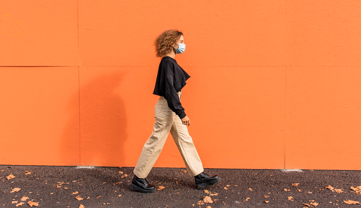 Featured image for Are You a Slow Walker or a Power Walker? A Cardiologist Explains What Happens to Your Body When You Do Each