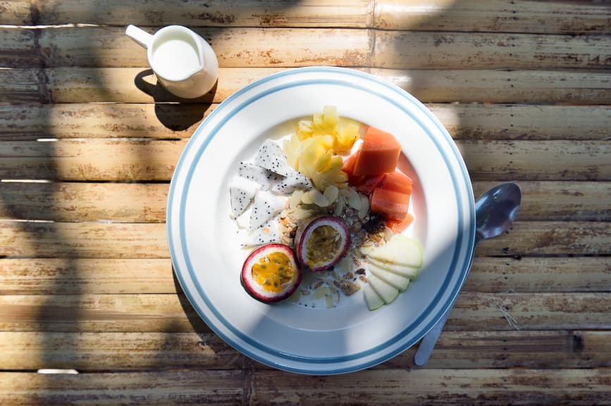 Featured image for These 15 Polyphenol-Rich Foods Fight Inflammation With Every Bite