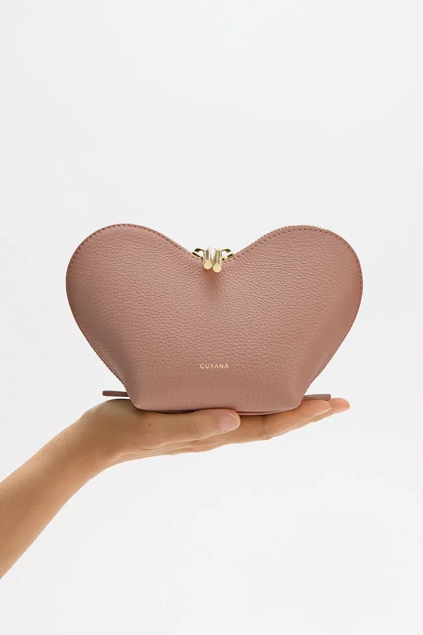 cuyana