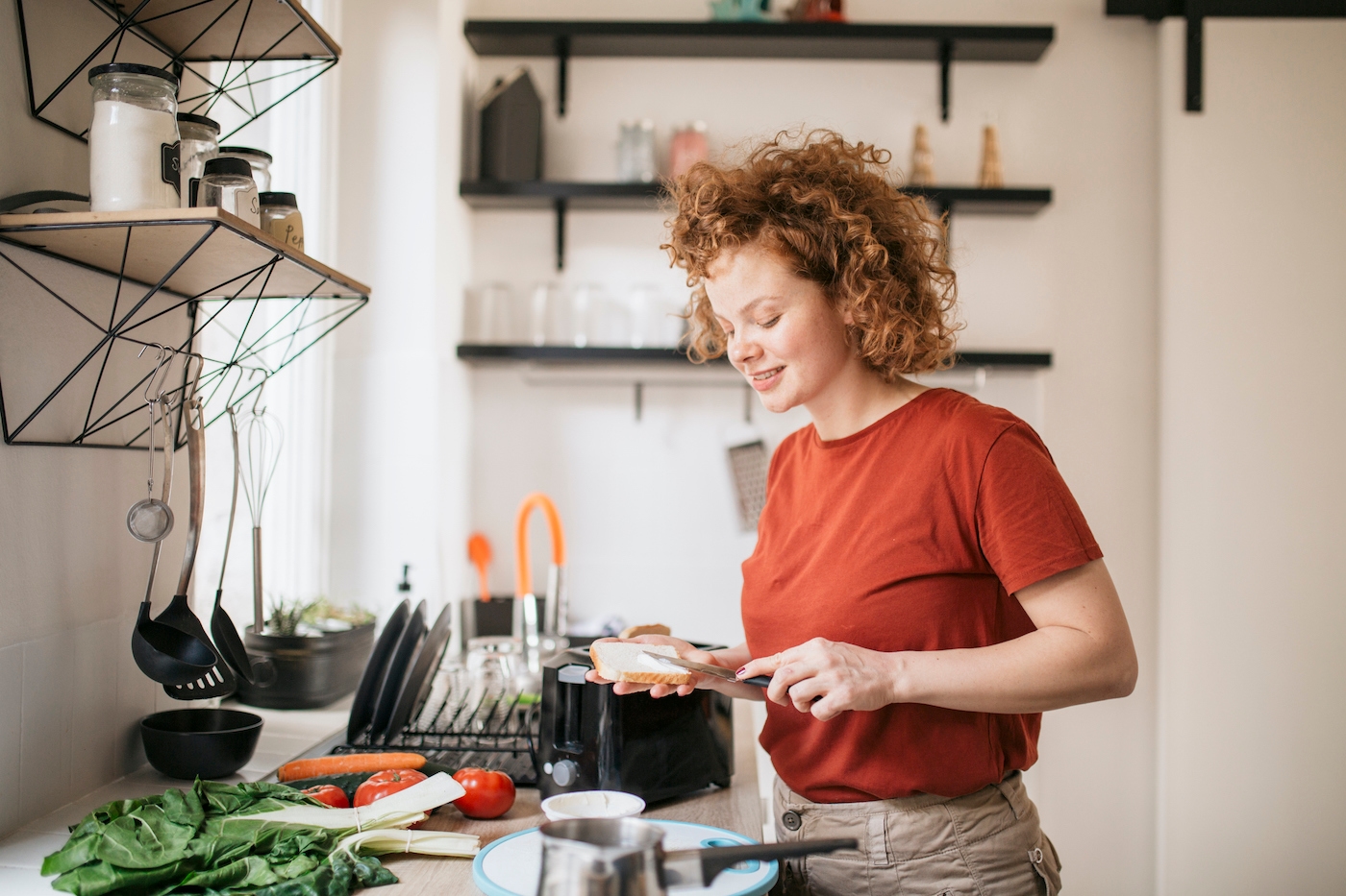 Featured image for Here's What *Really* Happens to Your Body When You Stop Eating Gluten